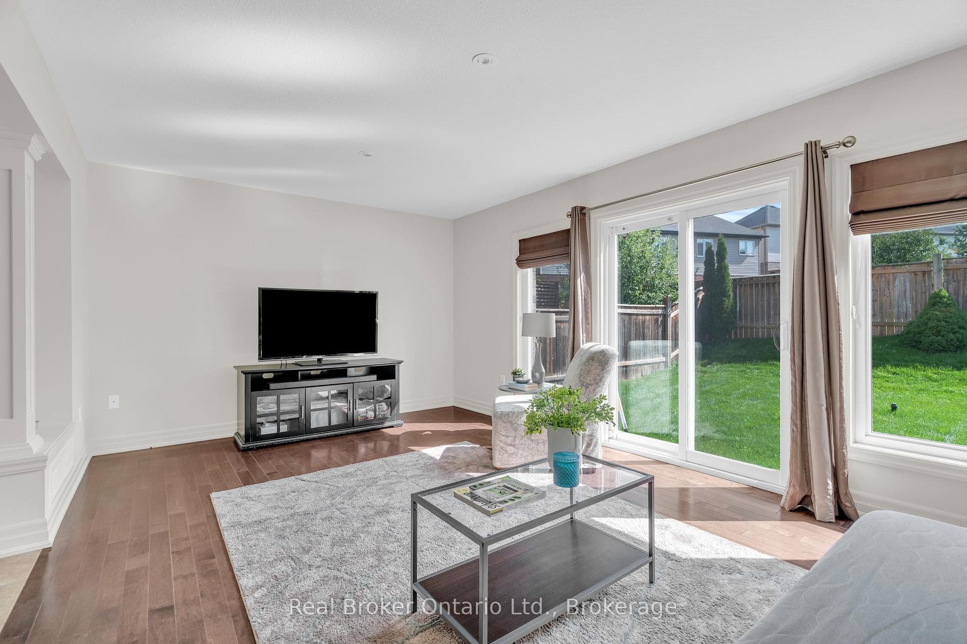 41 Samuel Drive photo 12