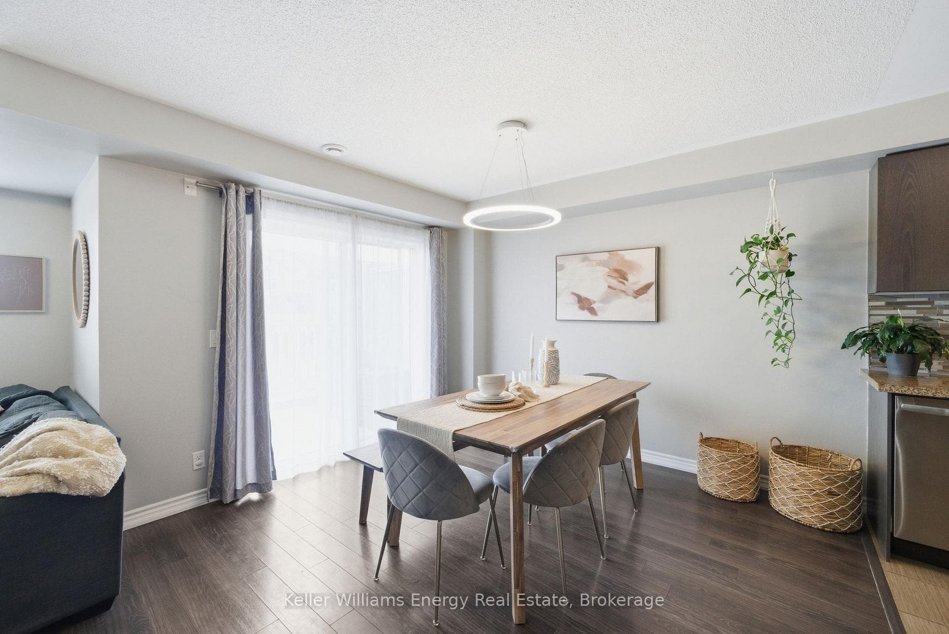 98 Tabaret Crescent photo 6
