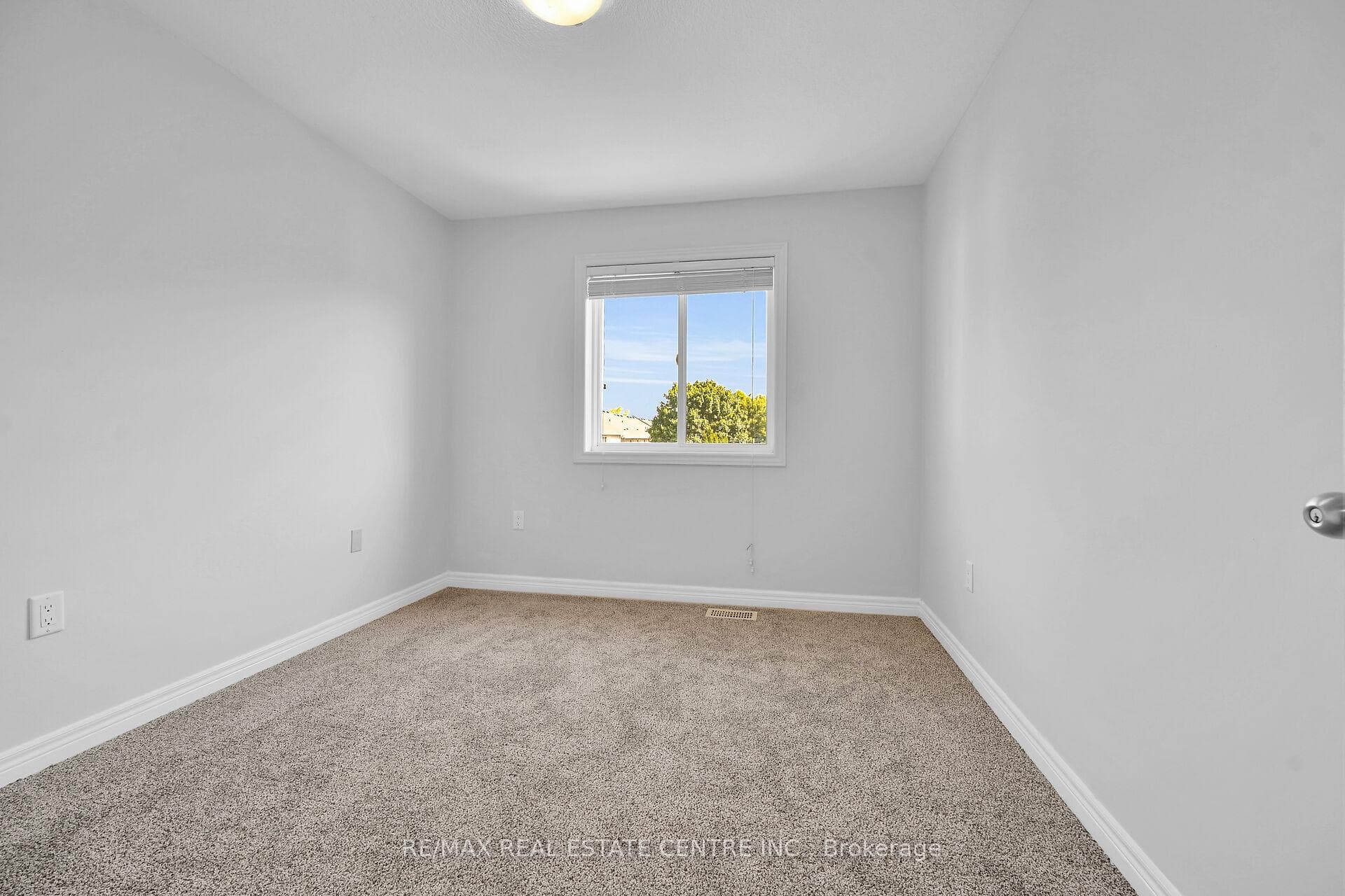37 Cedar Street photo 26