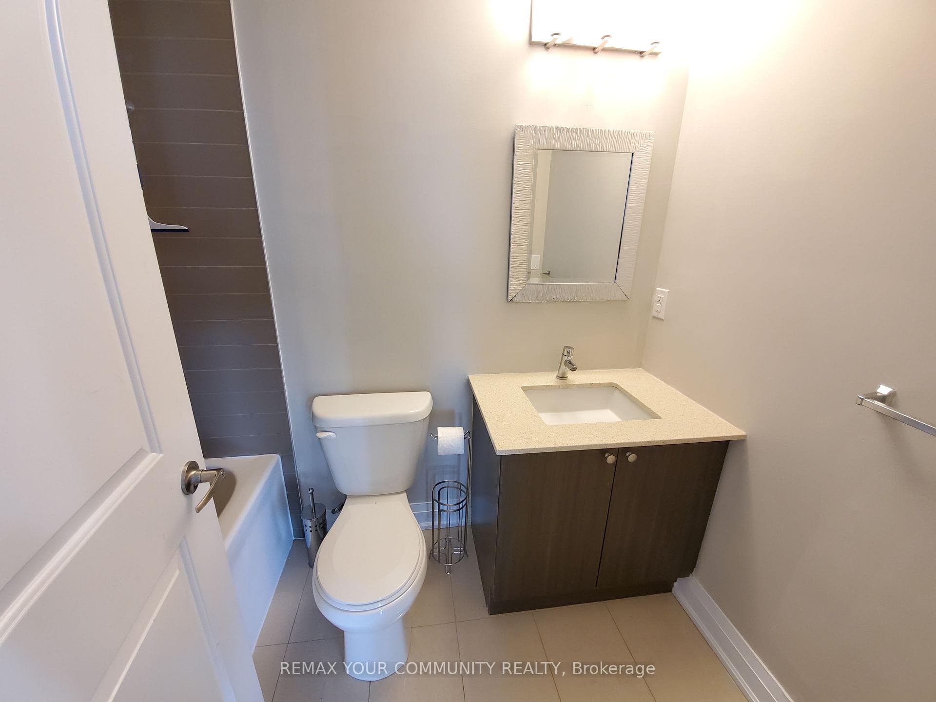12 Woodstream Boulevard Unit 318 photo 9