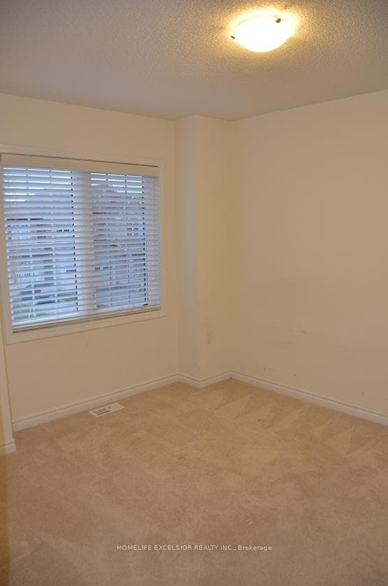 130 Major Crescent photo 12