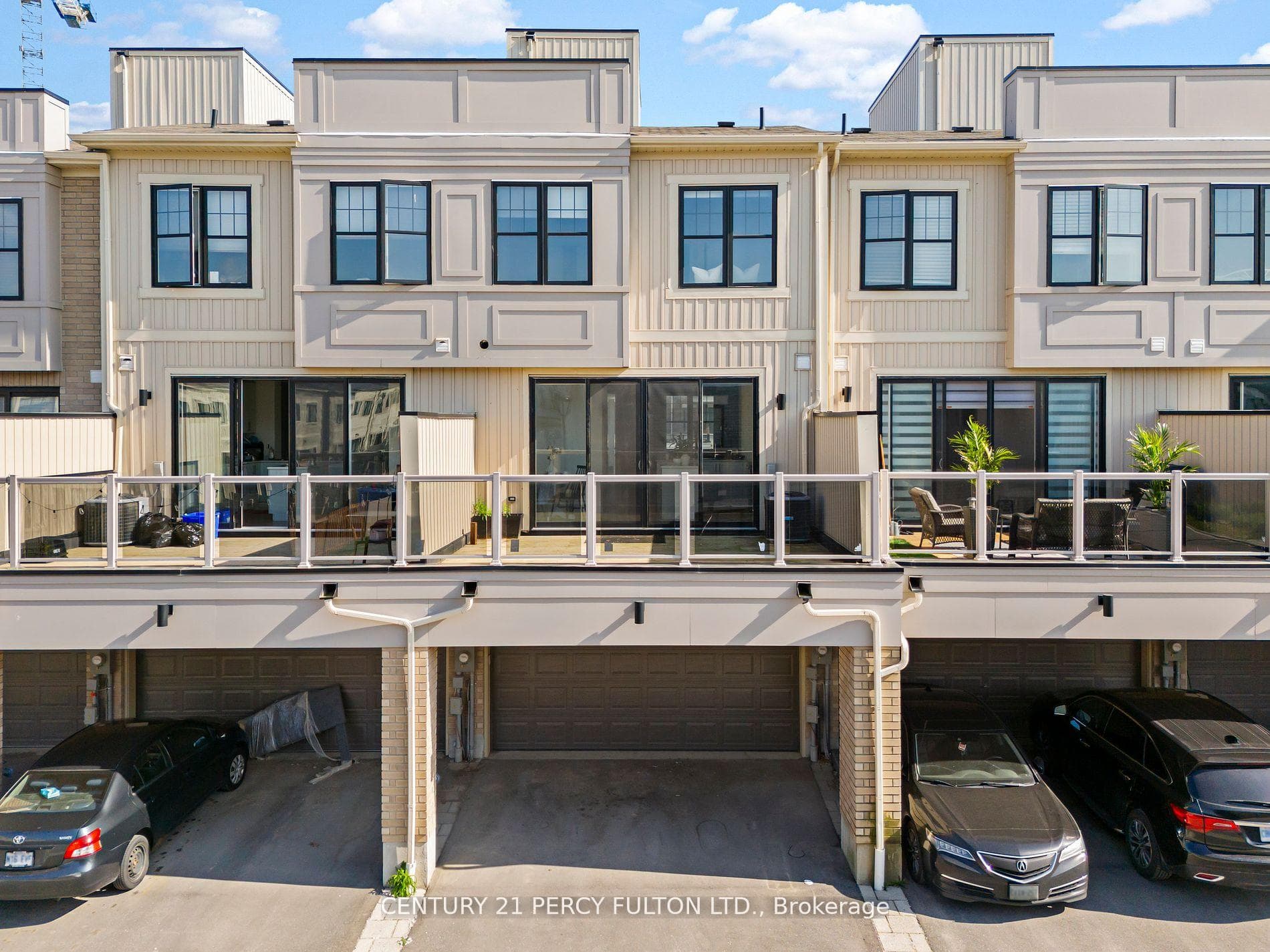 30 Clarington Boulevard photo 40