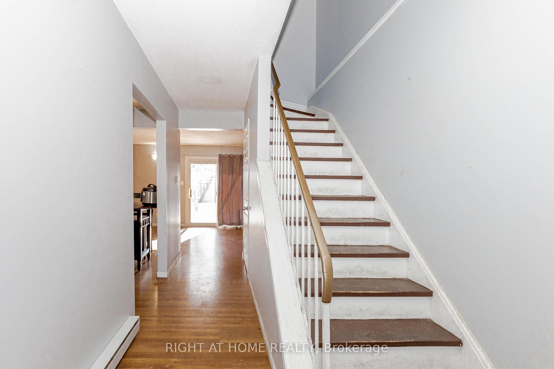 17 Hedley Court photo 7