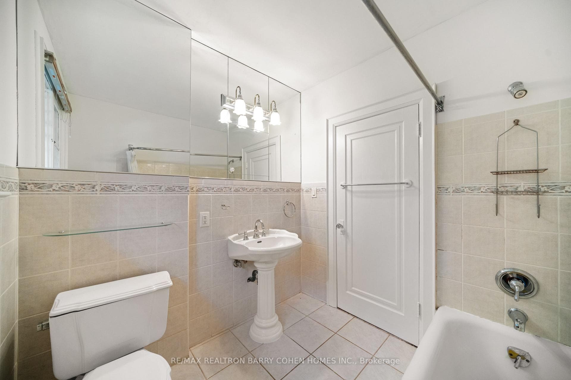 36 Cheltenham Avenue photo 29
