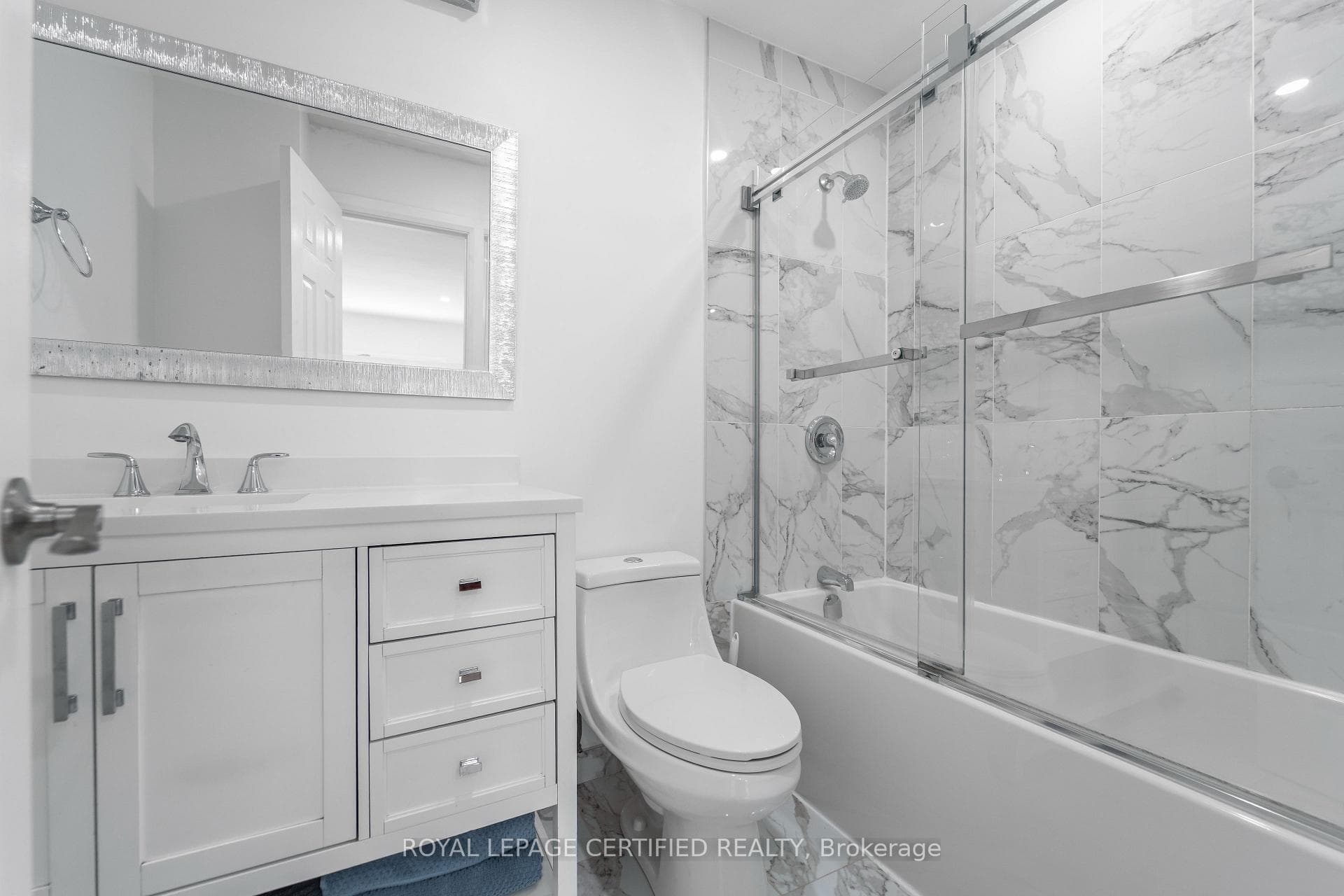 25 Eby Street photo 28