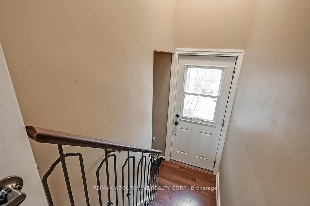 640 Weynway Court photo 26