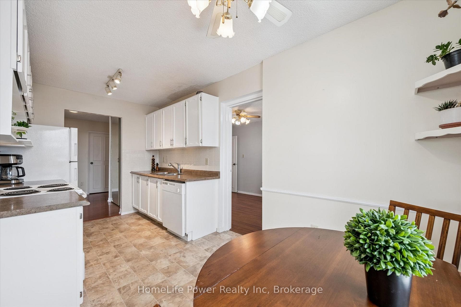 19 Woodlawn Road Unit 711 photo 14