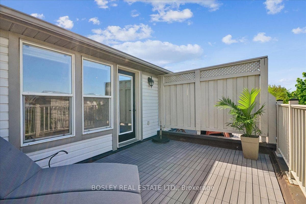 68 Sarah Ashbridge Avenue photo 20