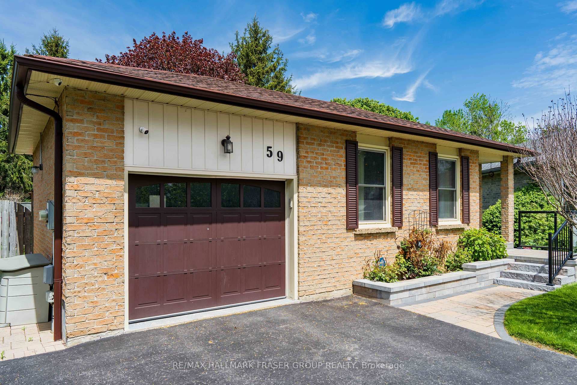 59 Regency Crescent photo 37