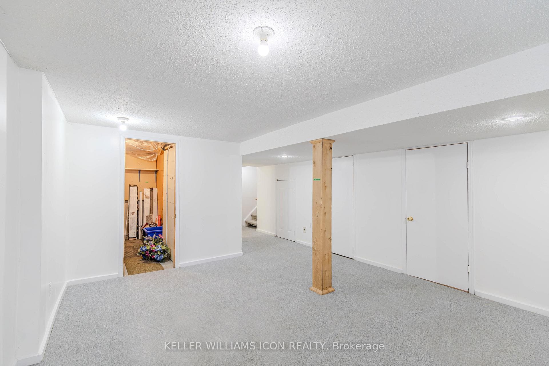 8 Sherway Drive photo 33