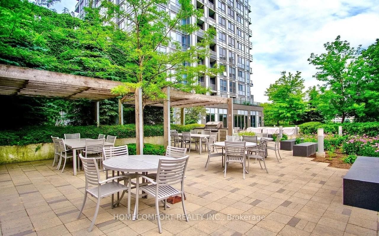 18 Graydon Hall Drive Unit 2511 photo 5