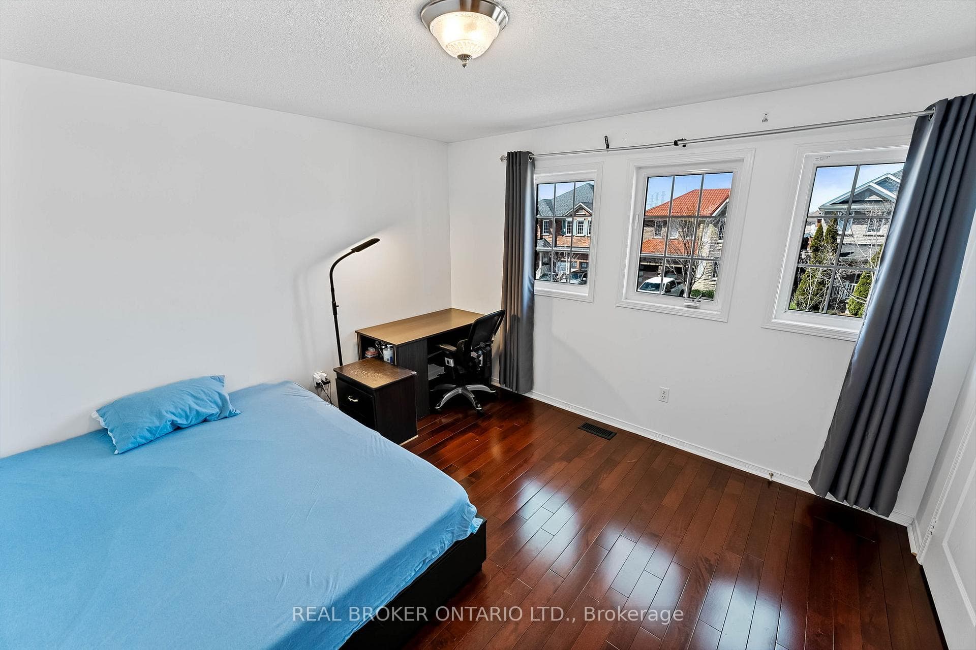 27 Taverner Crescent photo 21