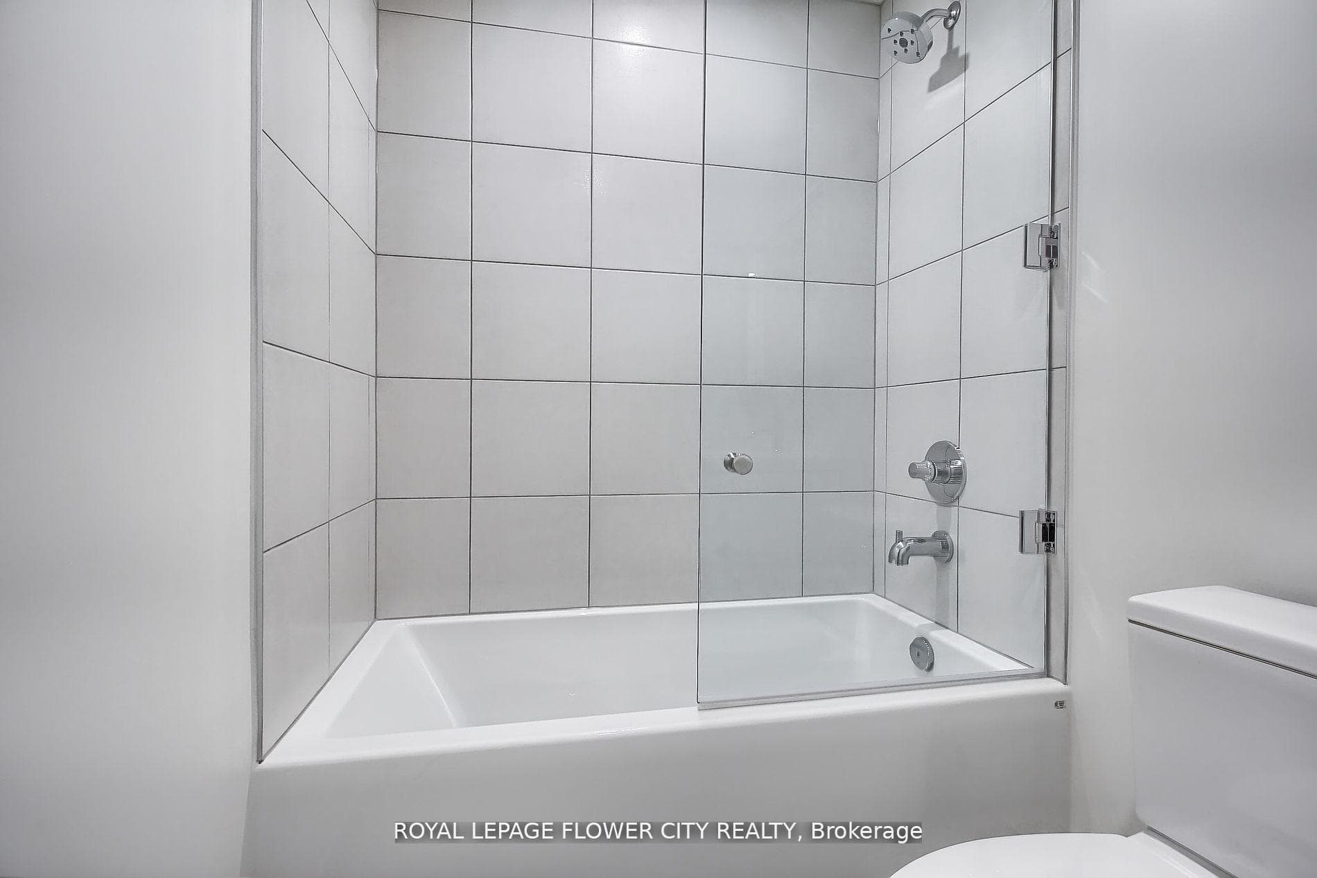 212 King William Street Unit 1011 photo 18