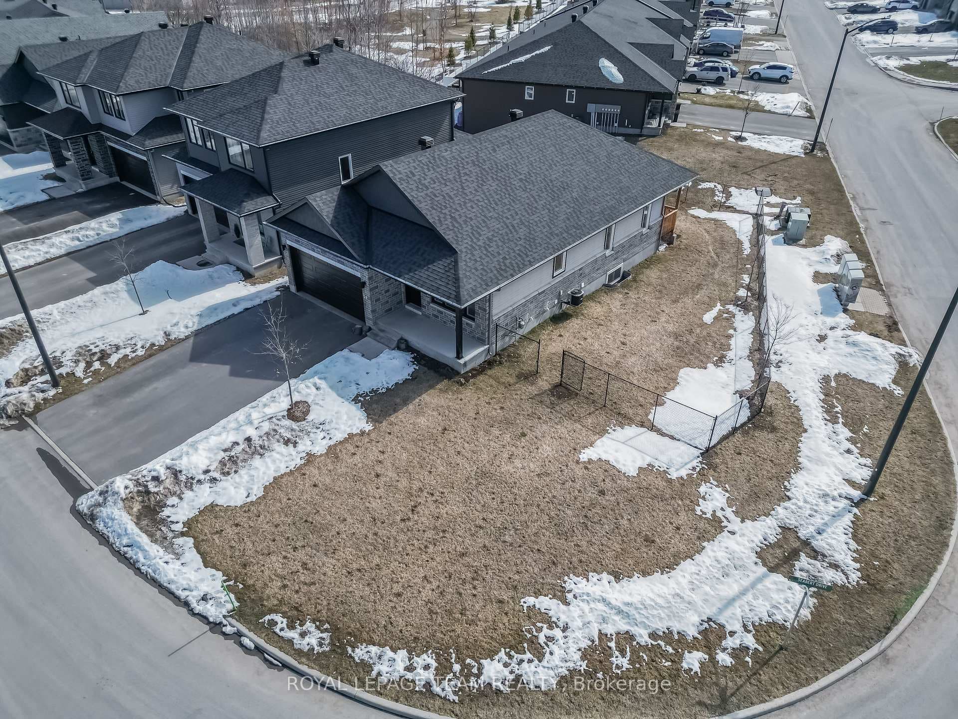 20 Seabert Drive photo 43