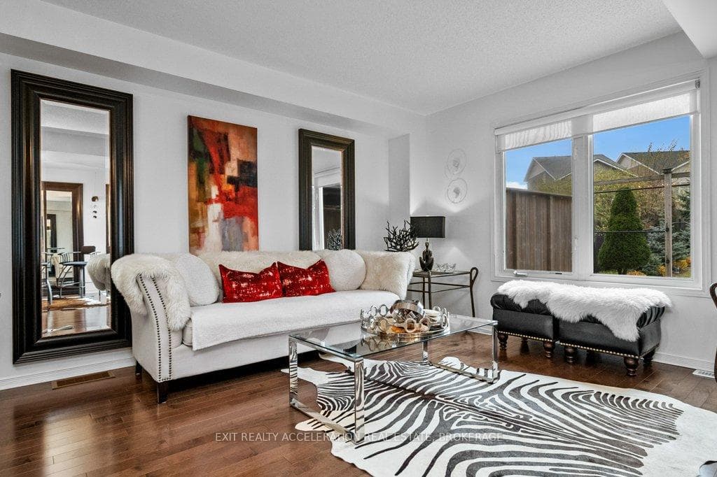 1209 Pixley Place photo 6