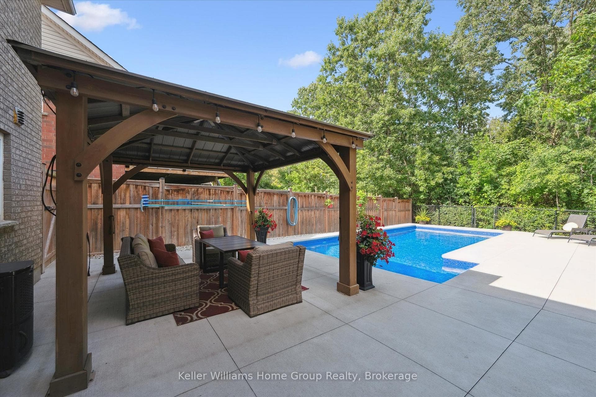 294 Farley Drive photo 42