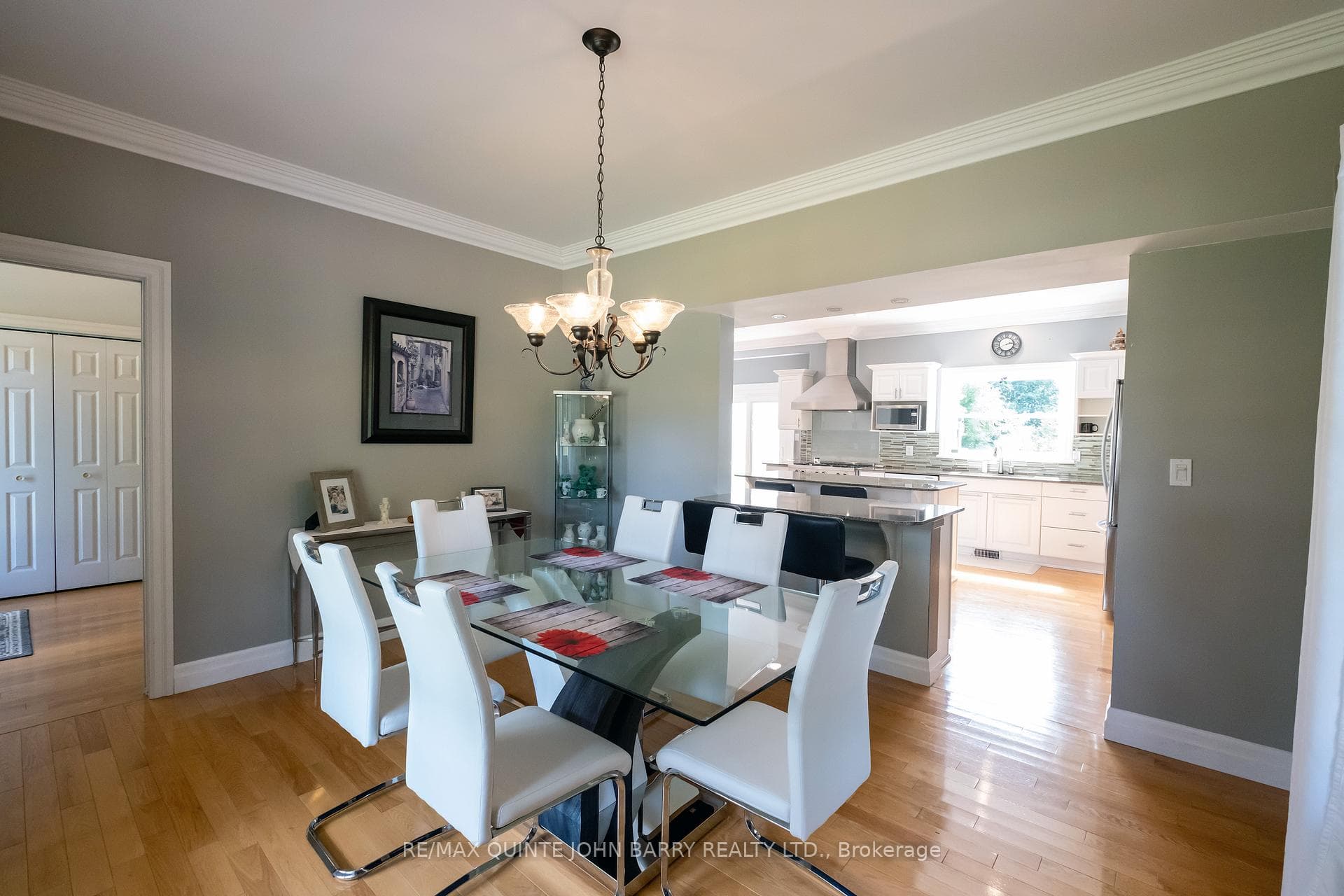 2 Fraserglen Court photo 16