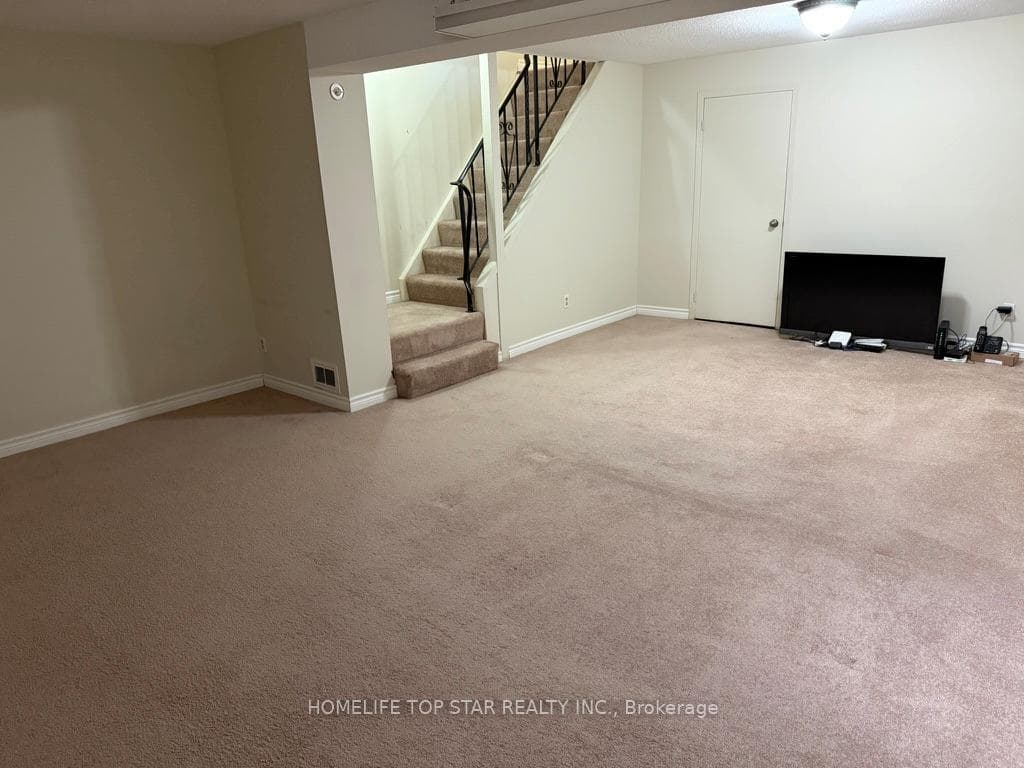 77 Linwell Road Unit 89 photo 12