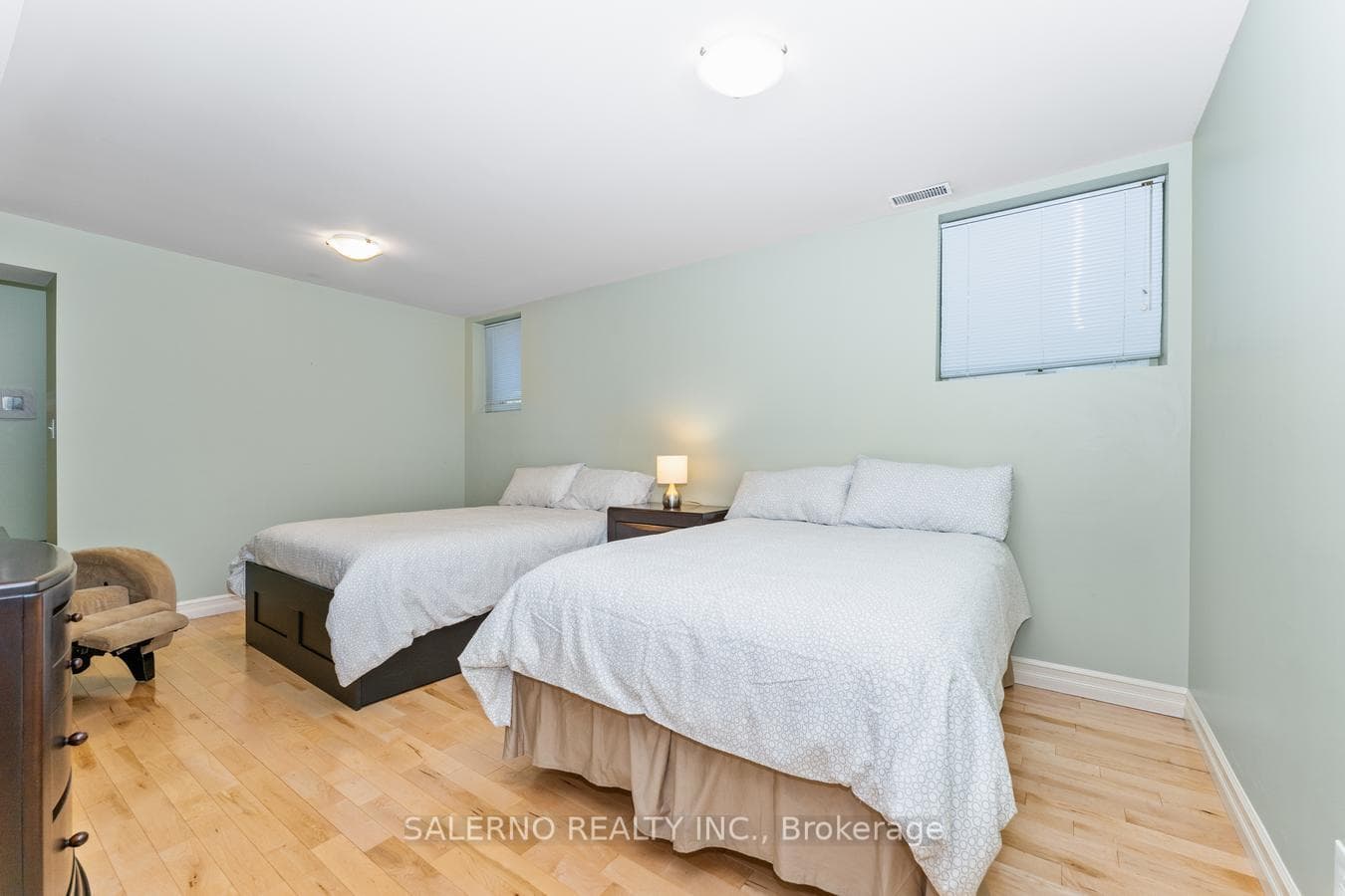 36 Greenside Drive photo 33