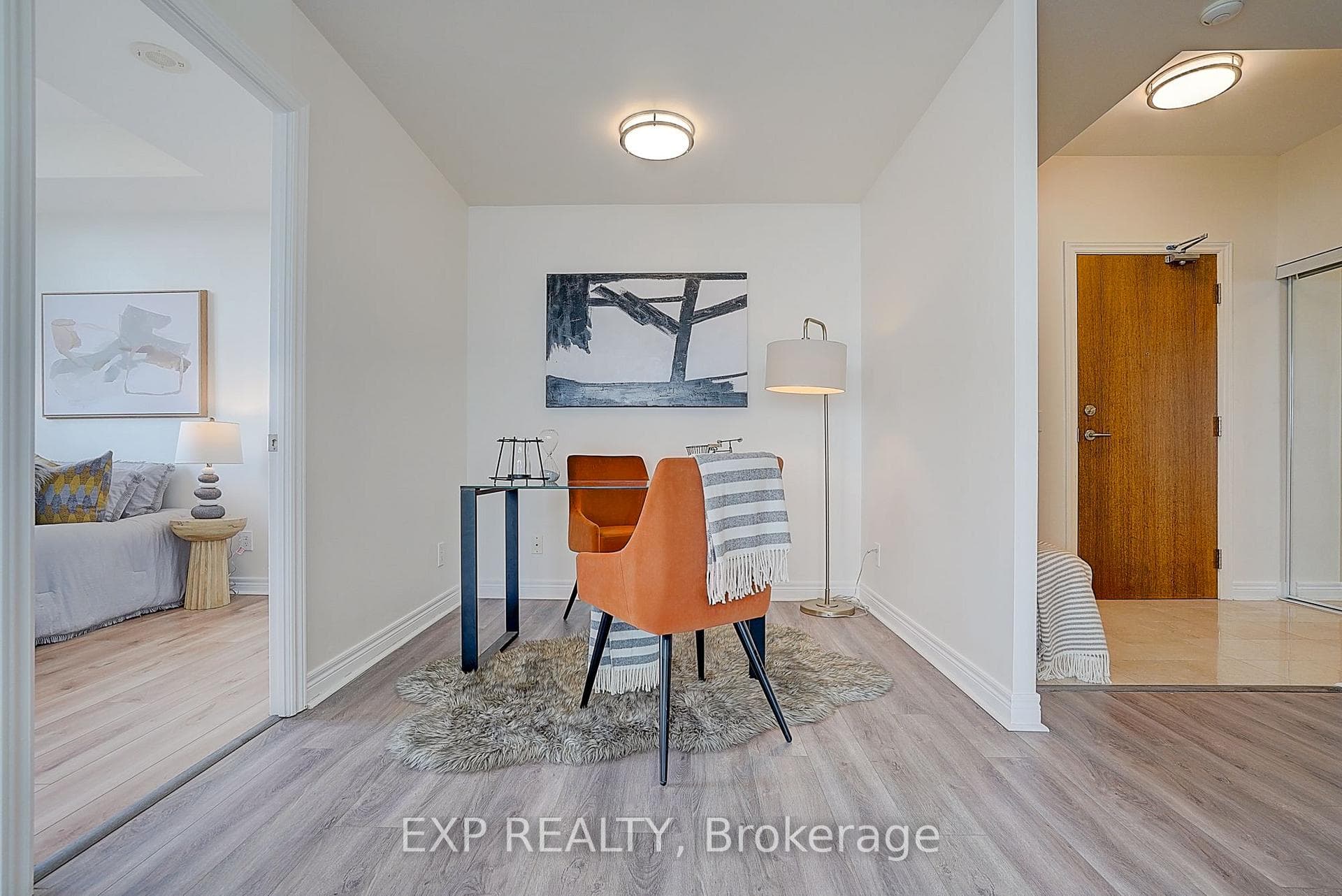 60 Disera Drive Unit 1404 photo 4