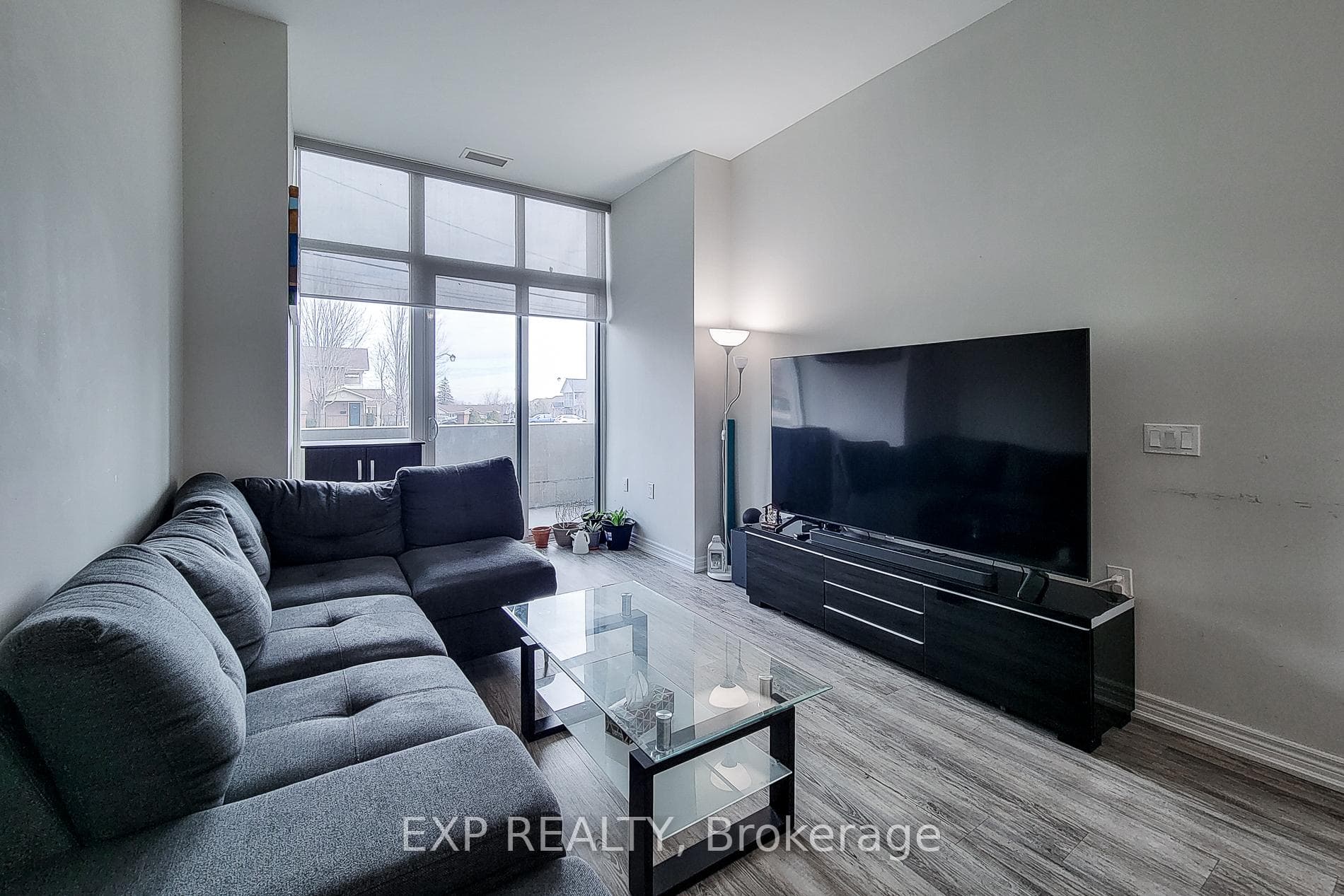 2750 King Street Unit 102 photo 12