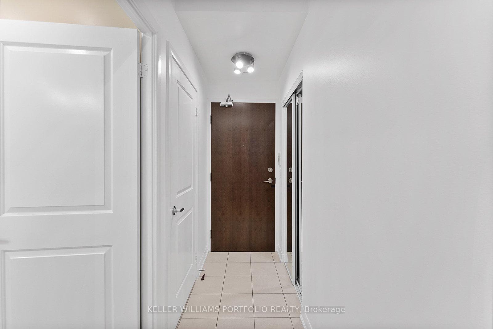 205 Sherway Gardens Road Unit 212 photo 3