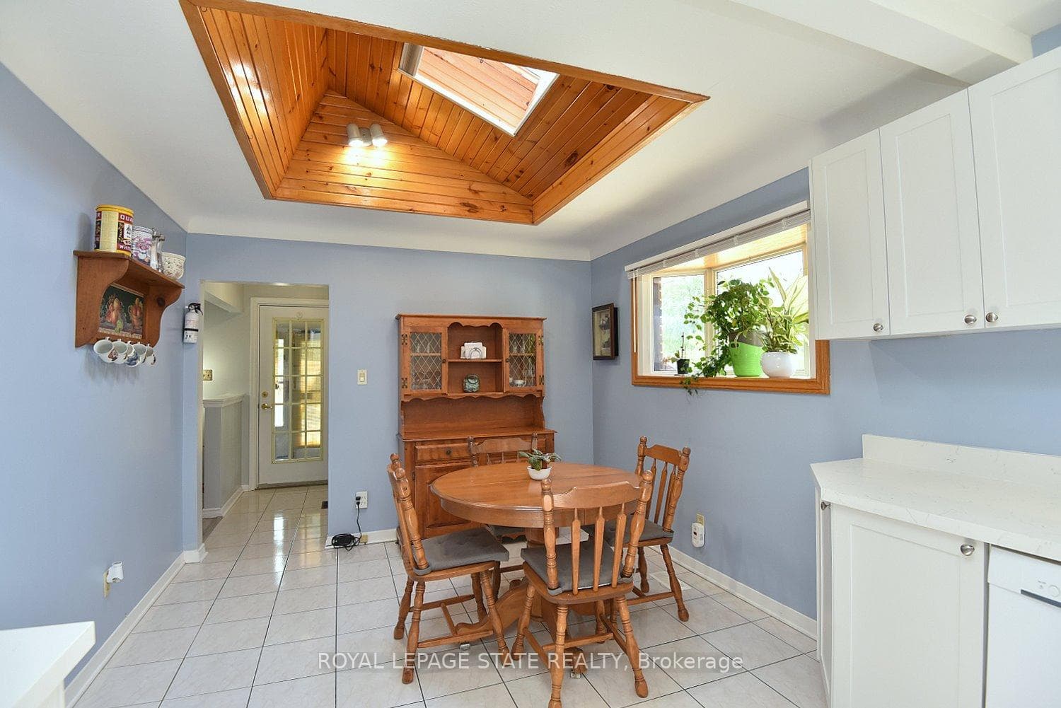 10 Alderney Avenue photo 15