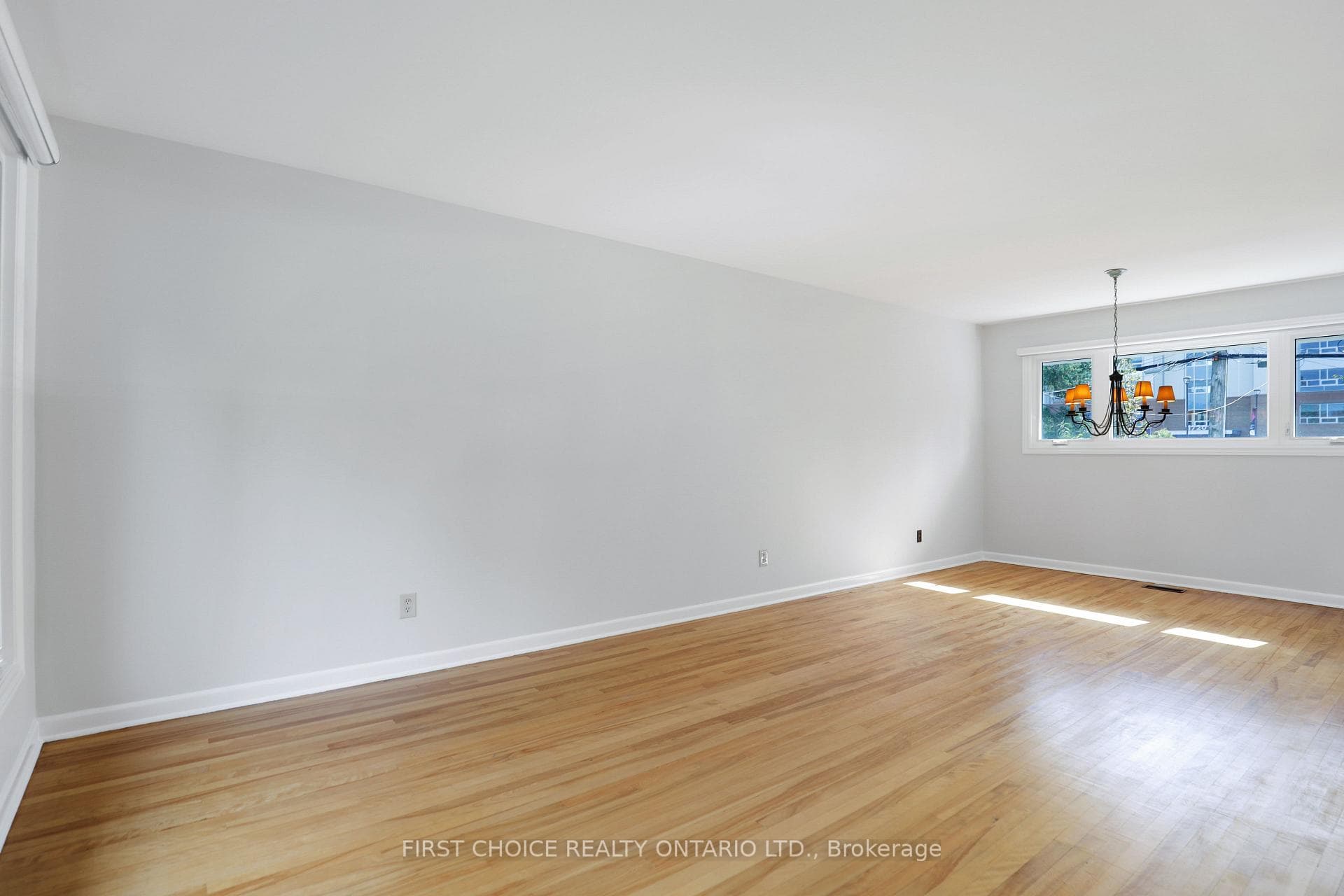 640 BROWNING Avenue photo 13