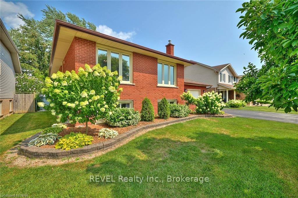 52 WILKES Drive photo 3