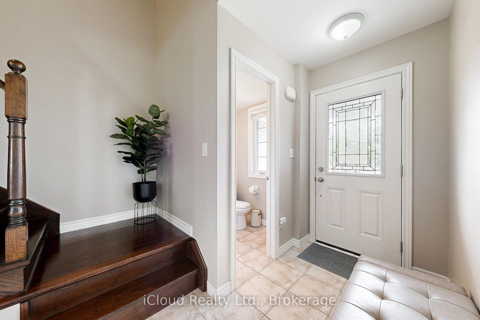62 McMann Crescent photo 6