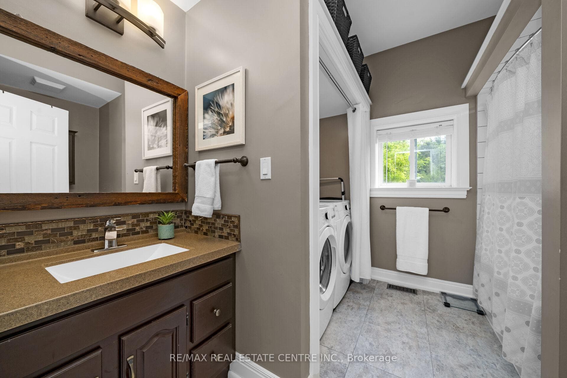 Main Floor Laundry & 4 Pc Bathroom