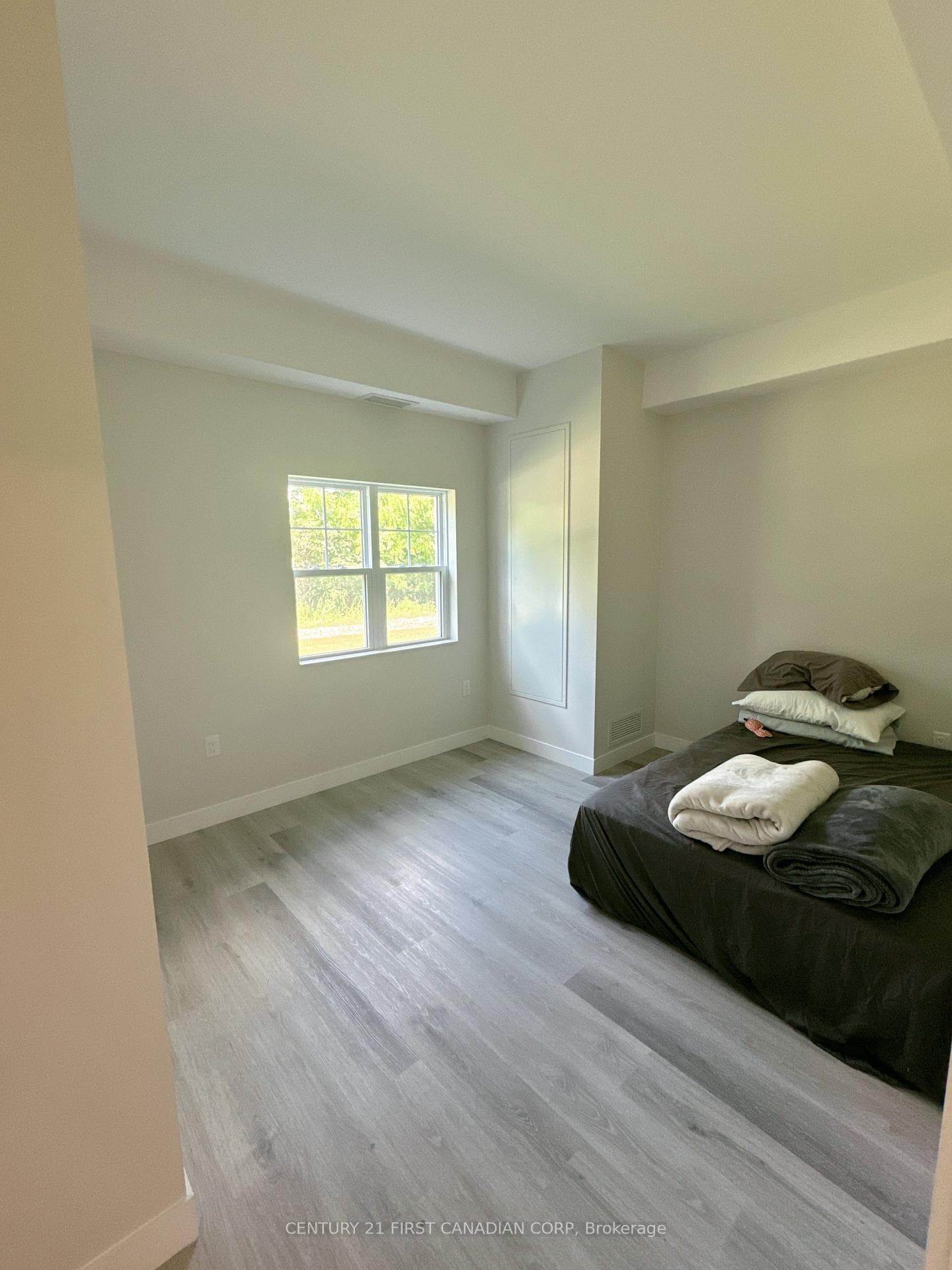 100 The Promenade Unit 117 photo 10