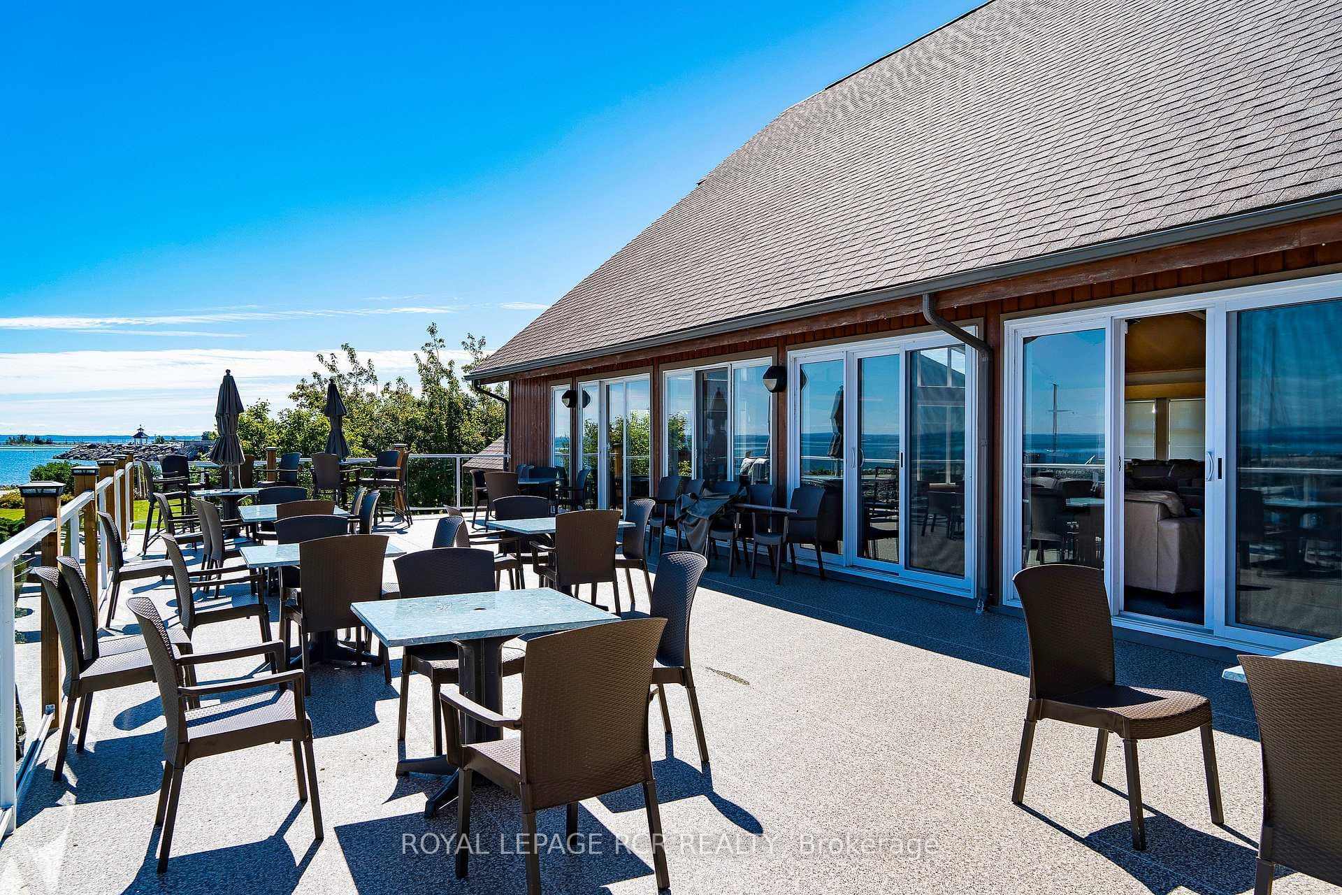 Lighthouse Point Community facilities