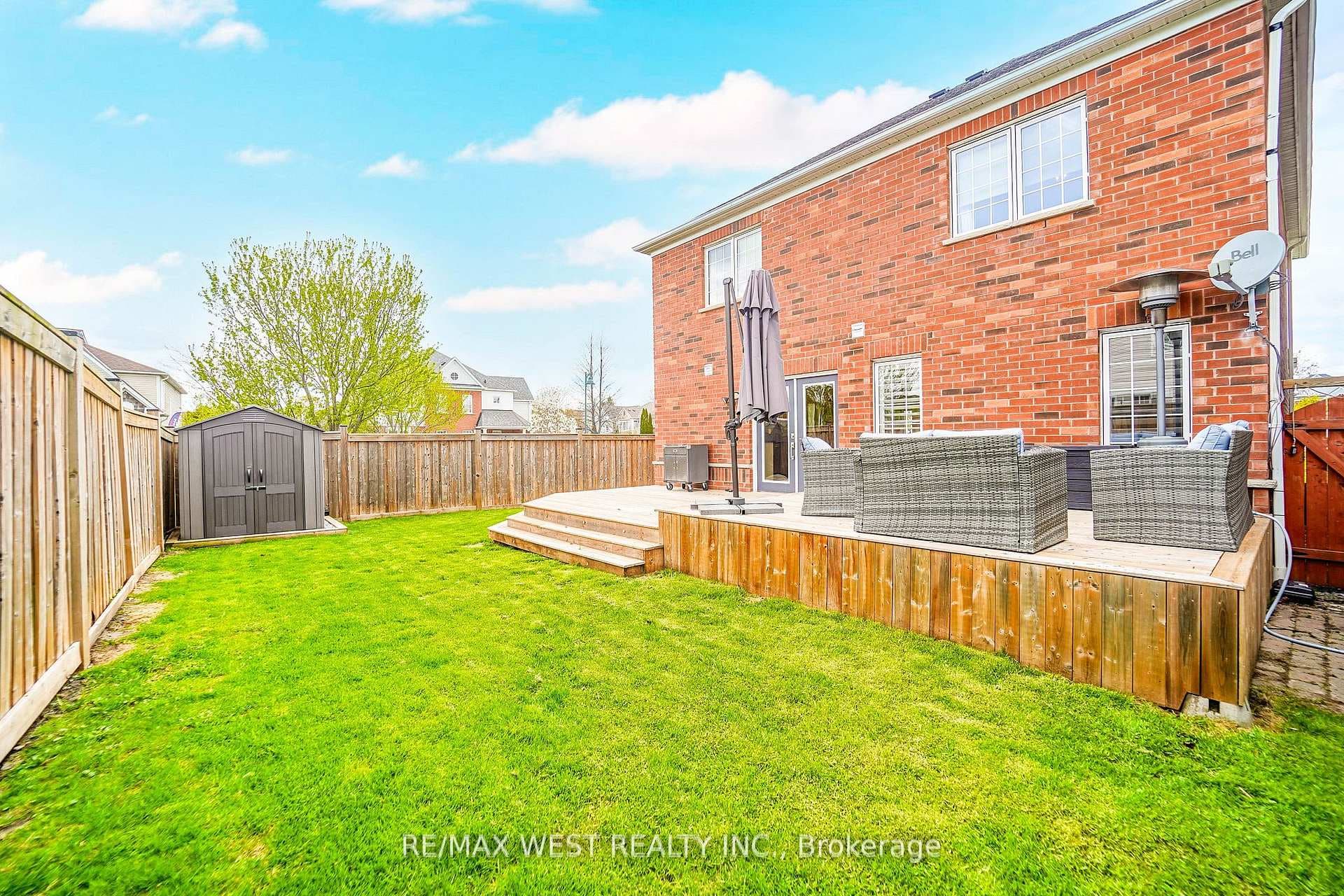 112 Handley Crescent photo 21