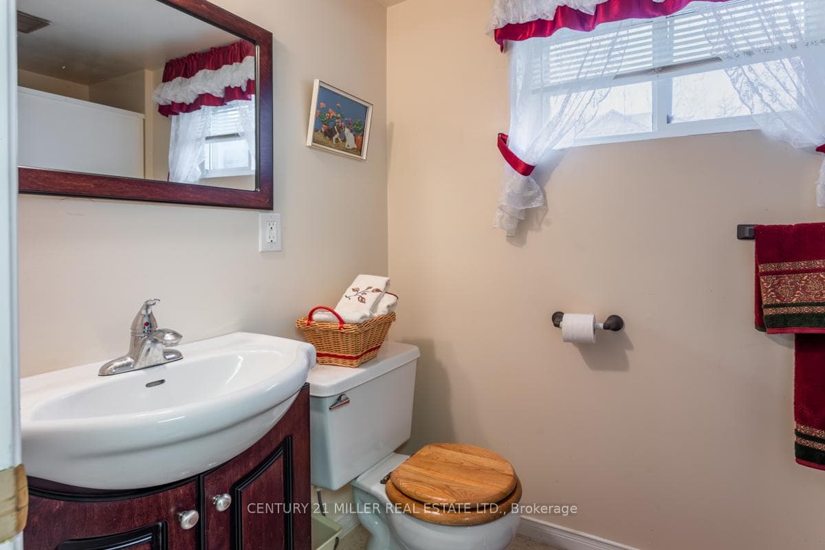511 Wildwood Drive photo 23
