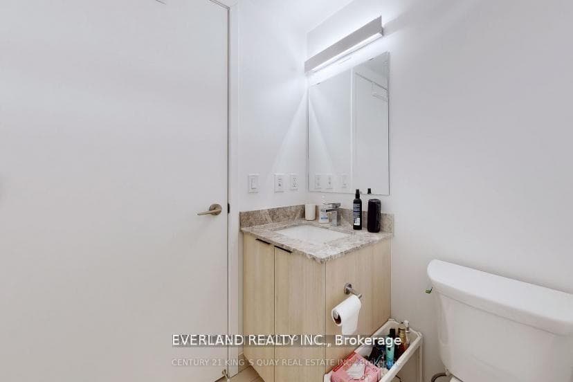 501 Yonge Street Unit 4113 photo 13