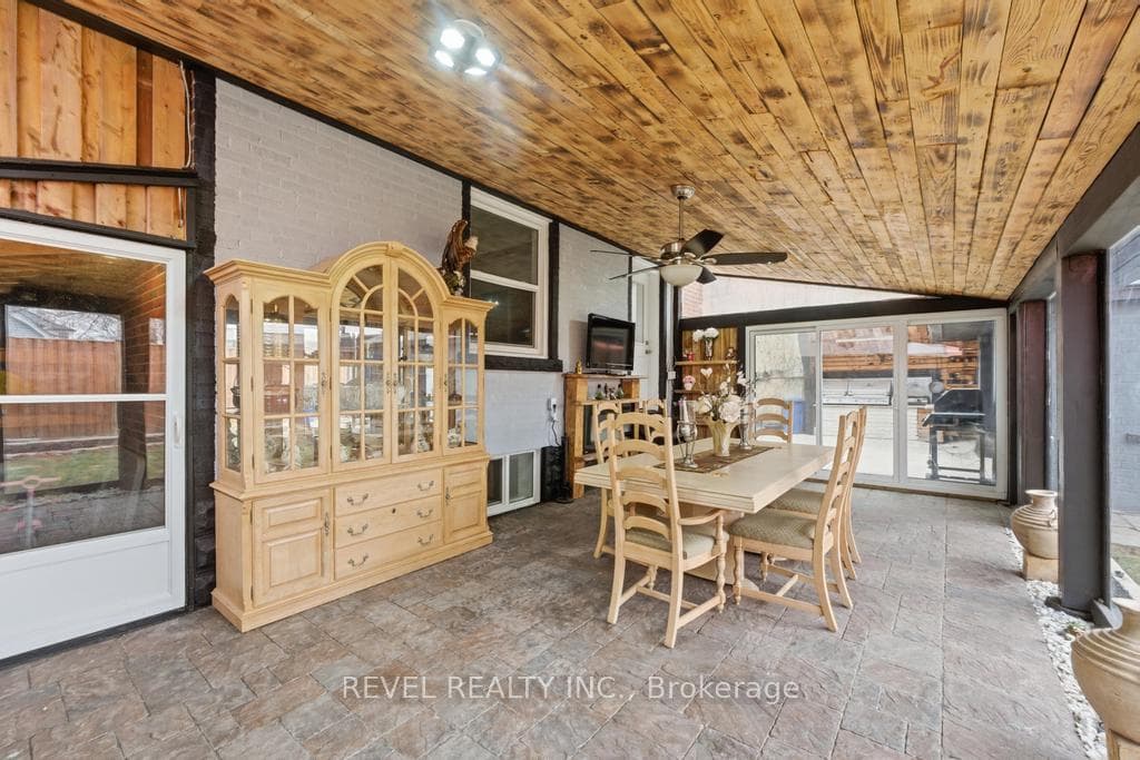 44 Jefferson Avenue photo 15
