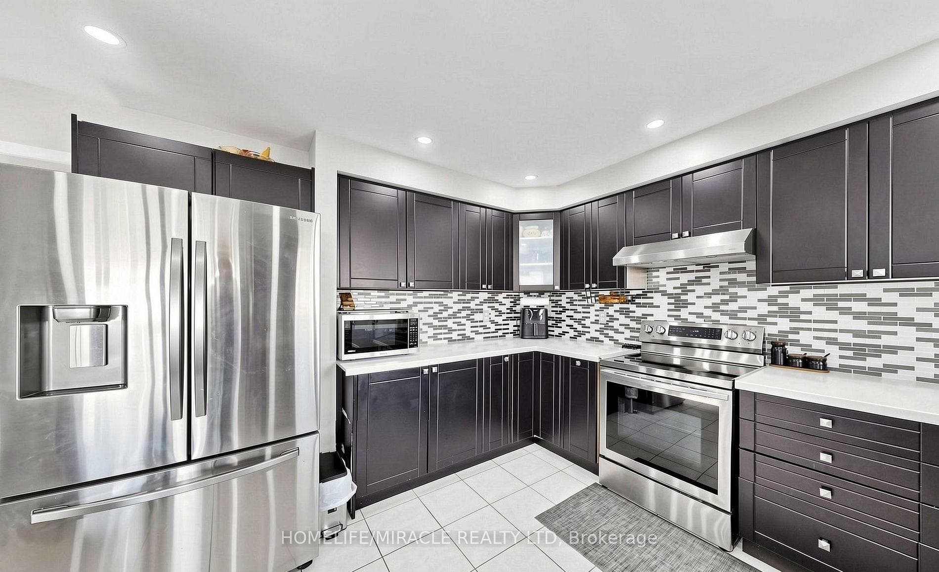 361 Brisdale Drive photo 12
