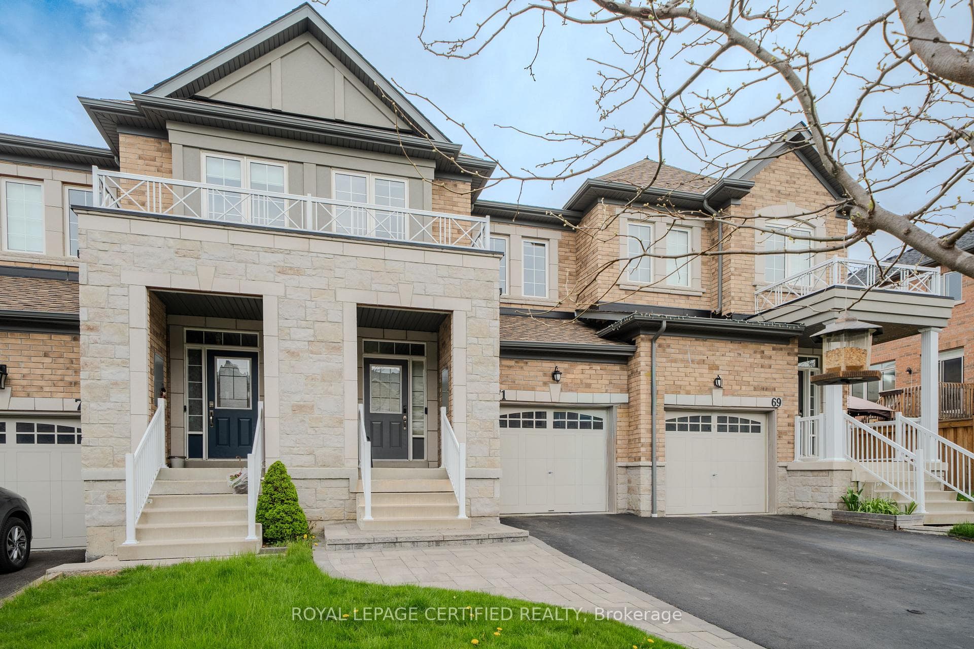 71 Rimrock Crescent photo 1