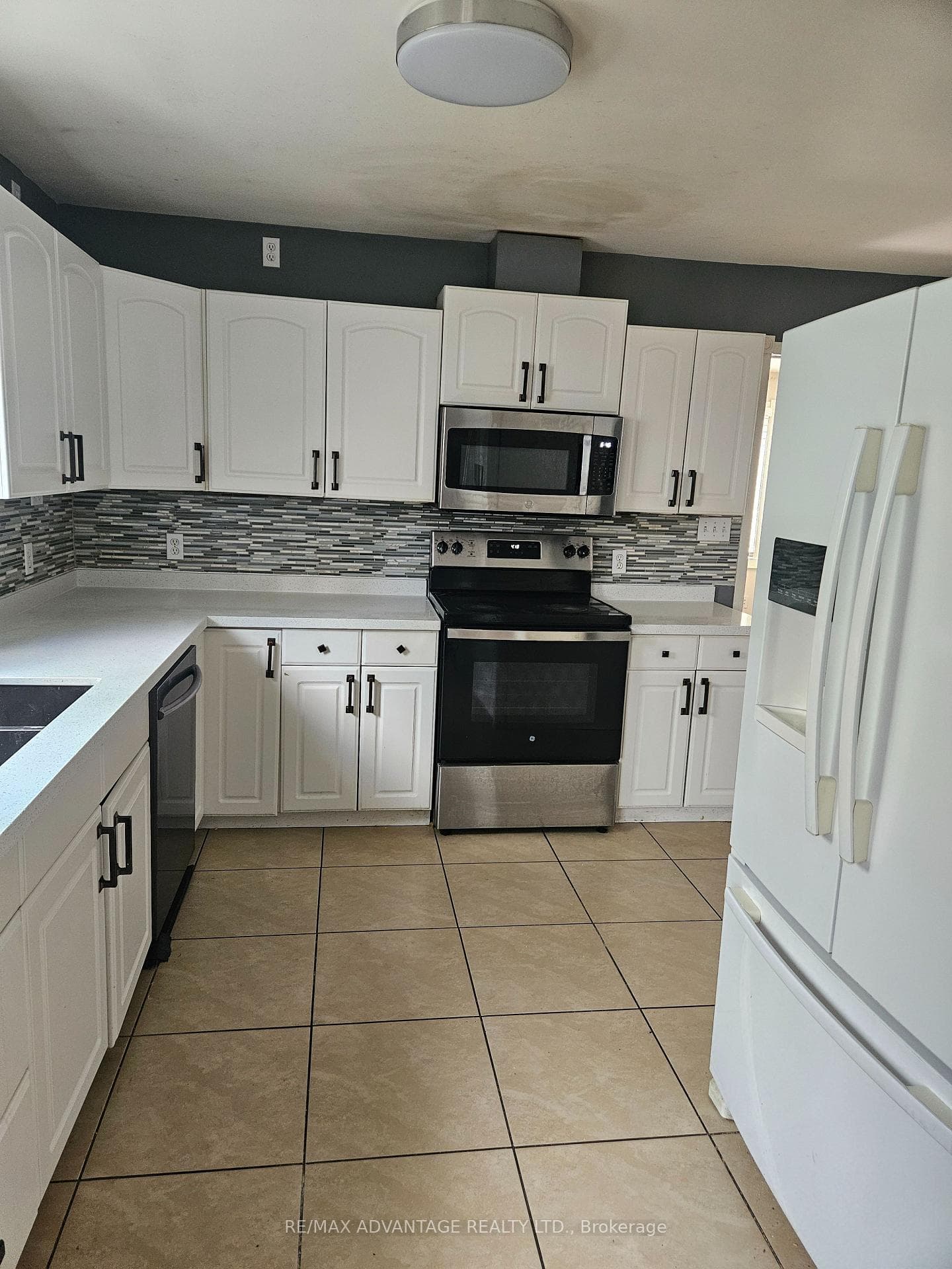 17 Sterling Street Unit Upper photo 28