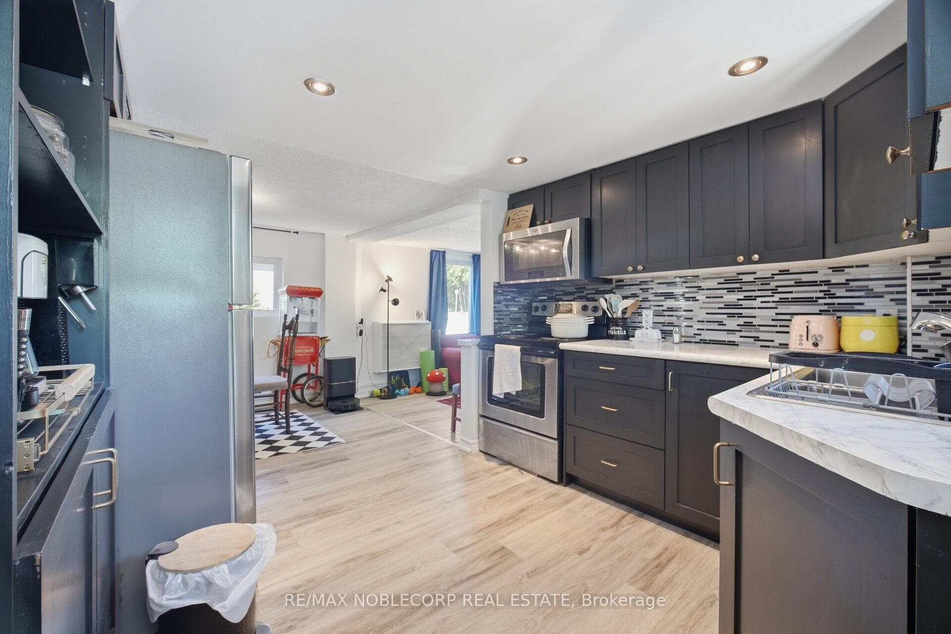 262 Pine Street photo 14