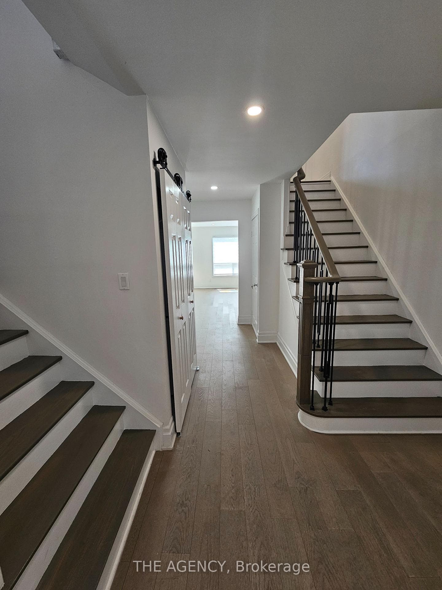 21 Draper Boulevard photo 4