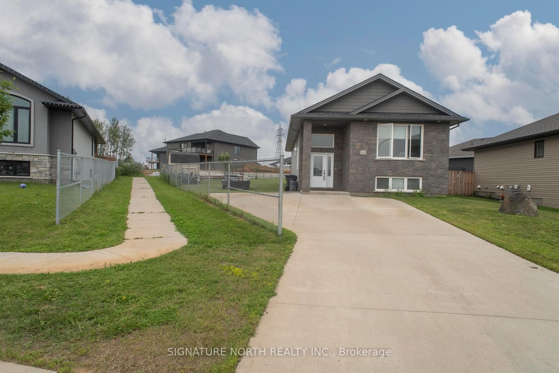 411 Silverstone Place photo 3