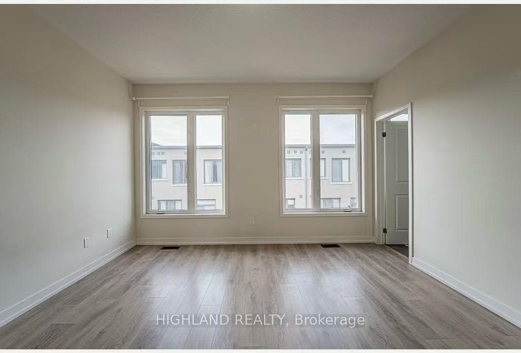 167 Squire Crescent Unit Suite A photo 7
