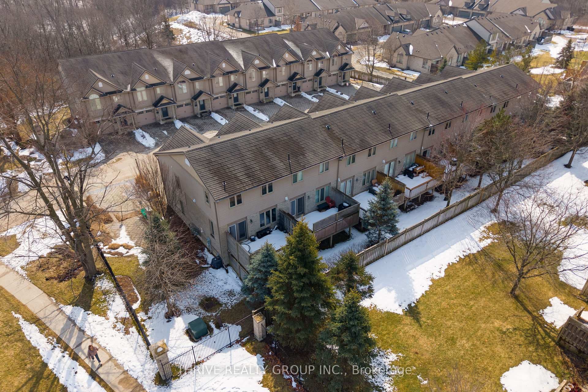 582 HYDE PARK Road Unit 2 photo 33