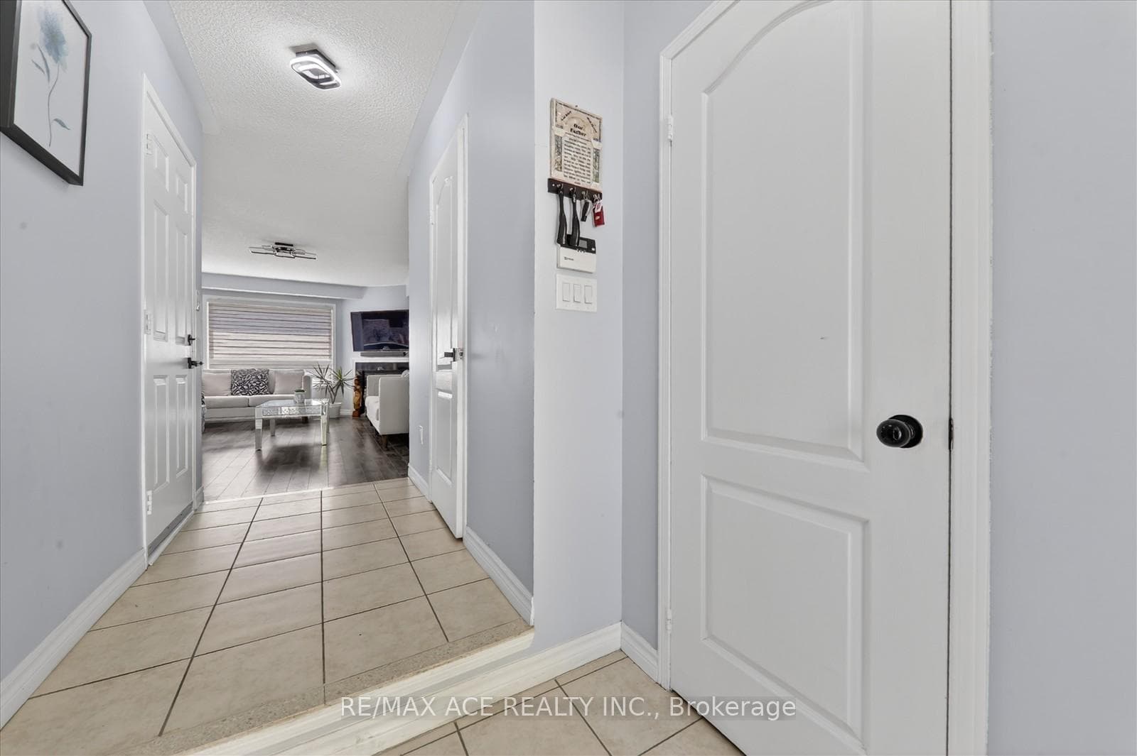 56 Unsworth Crescent photo 6
