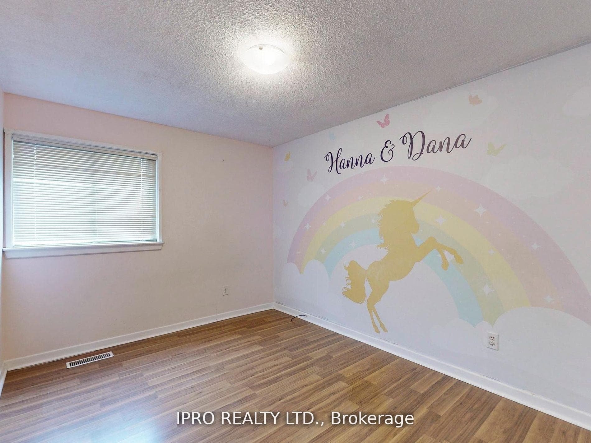 25 Ivanic Court photo 17