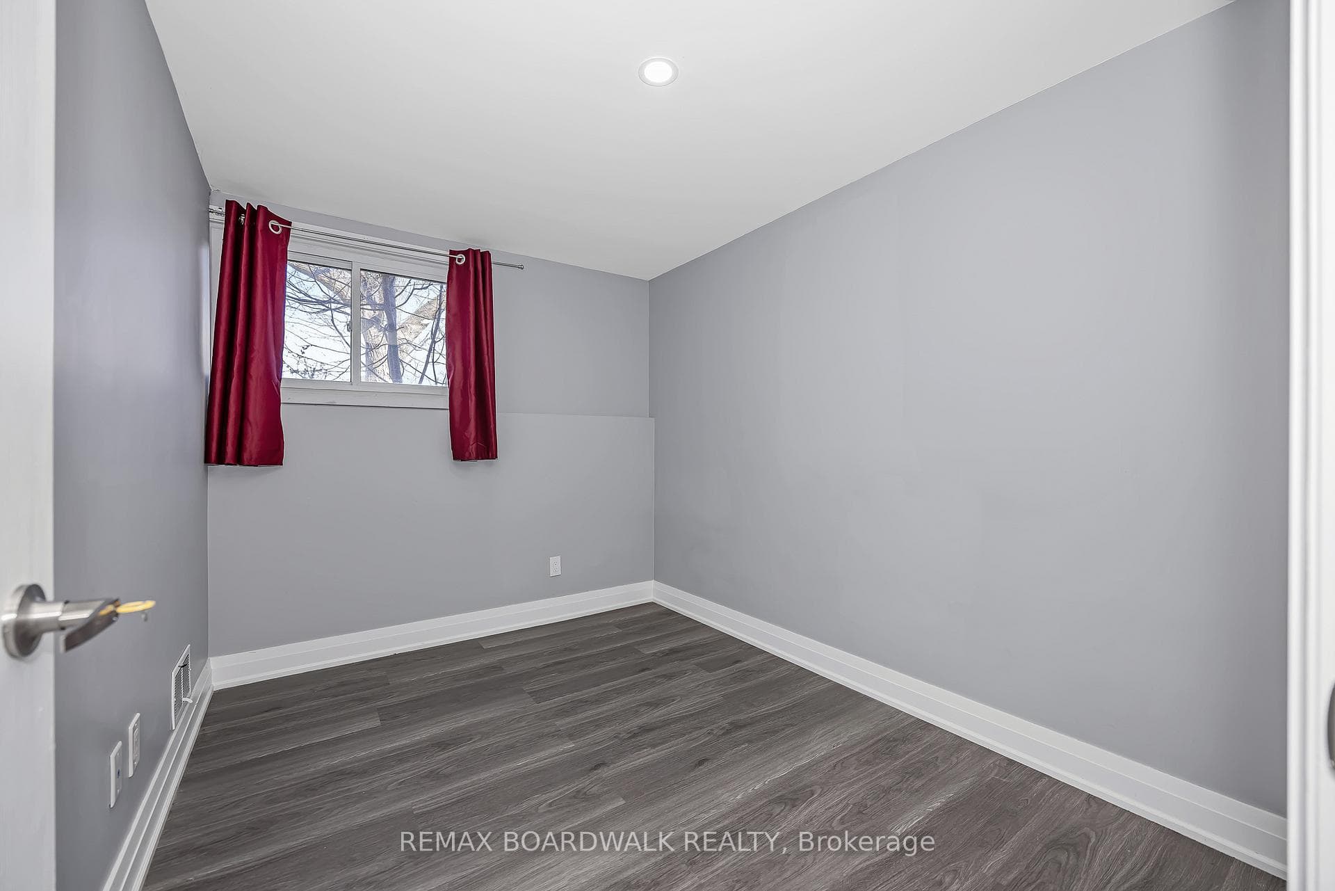 956 Garwood Avenue photo 30