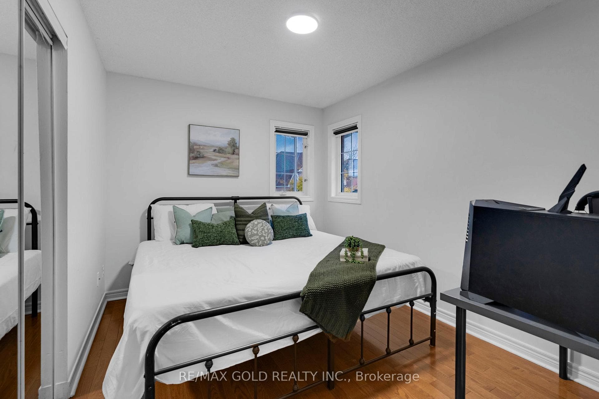64 Beachpoint Boulevard photo 31