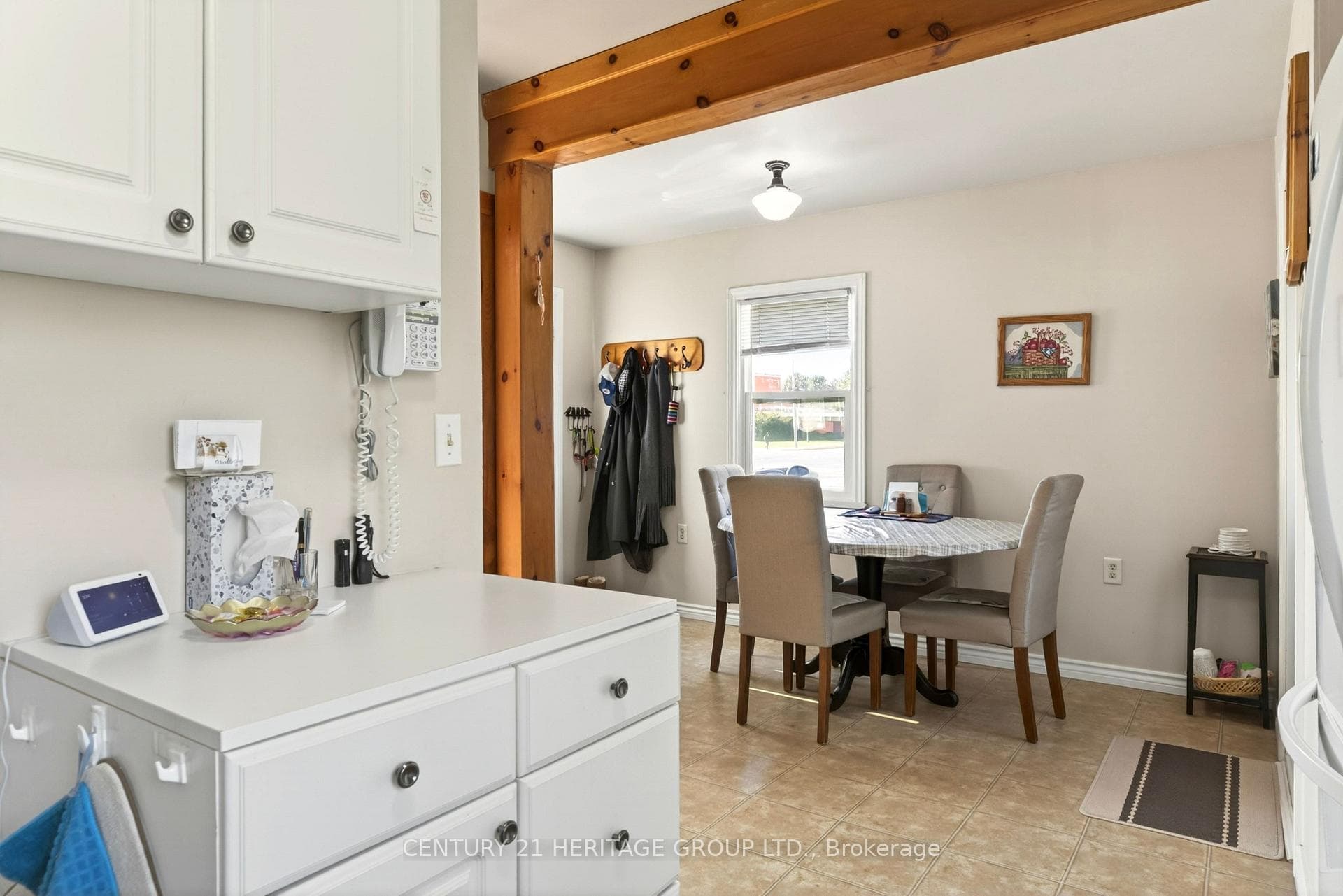 944 Garth Street photo 12